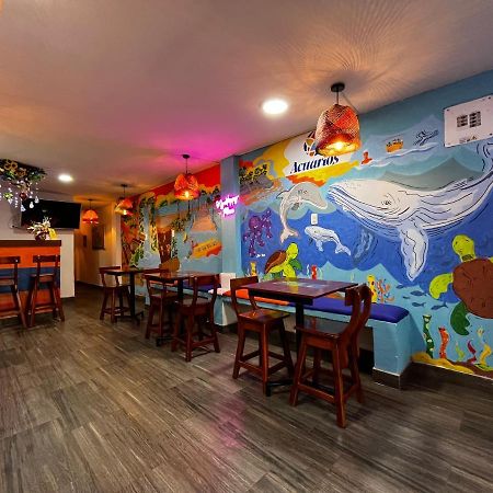 Acuarios Hostal Плайя-Ладрильерос Экстерьер фото