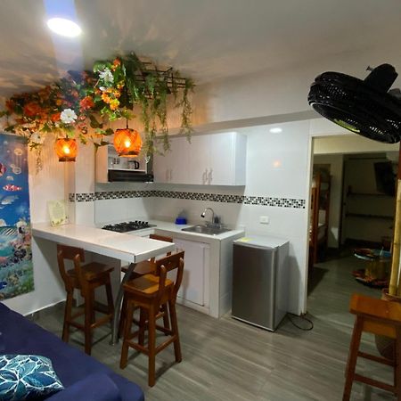 Acuarios Hostal Плайя-Ладрильерос Экстерьер фото