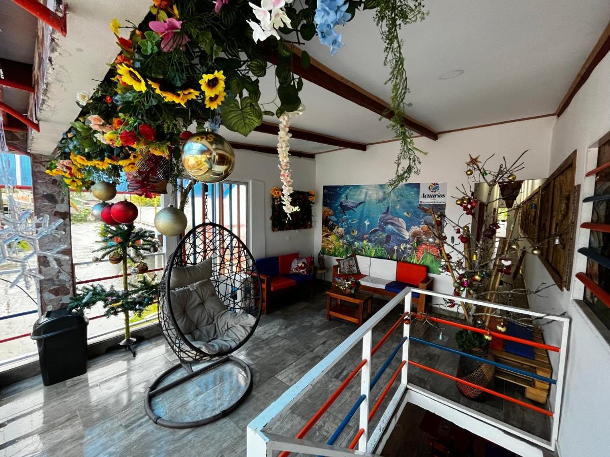 Acuarios Hostal Плайя-Ладрильерос Экстерьер фото