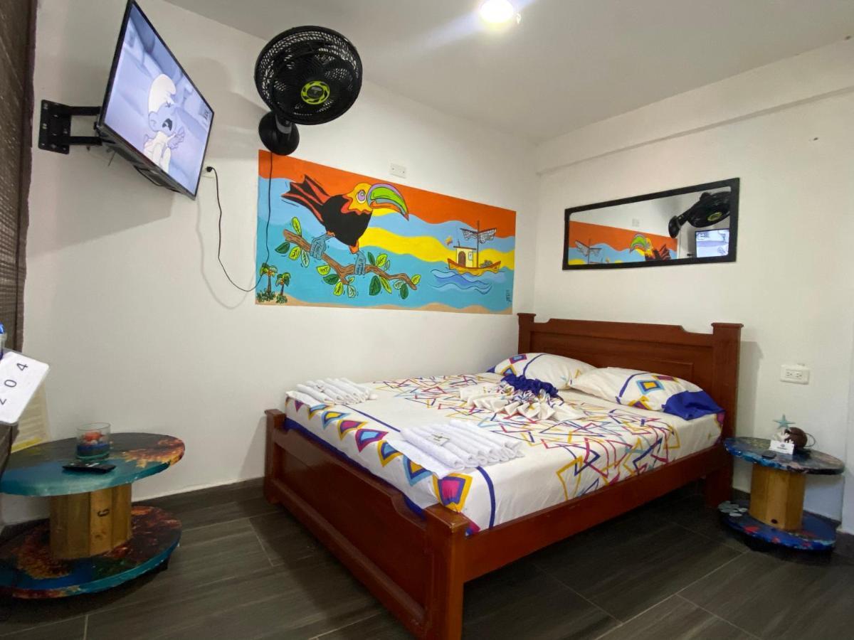 Acuarios Hostal Плайя-Ладрильерос Экстерьер фото
