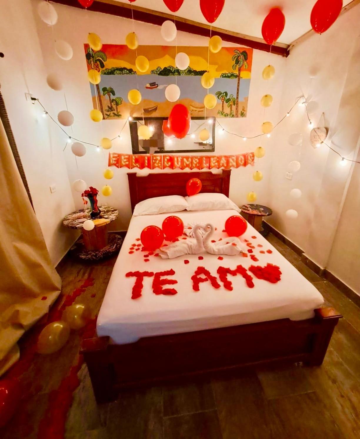 Acuarios Hostal Плайя-Ладрильерос Экстерьер фото